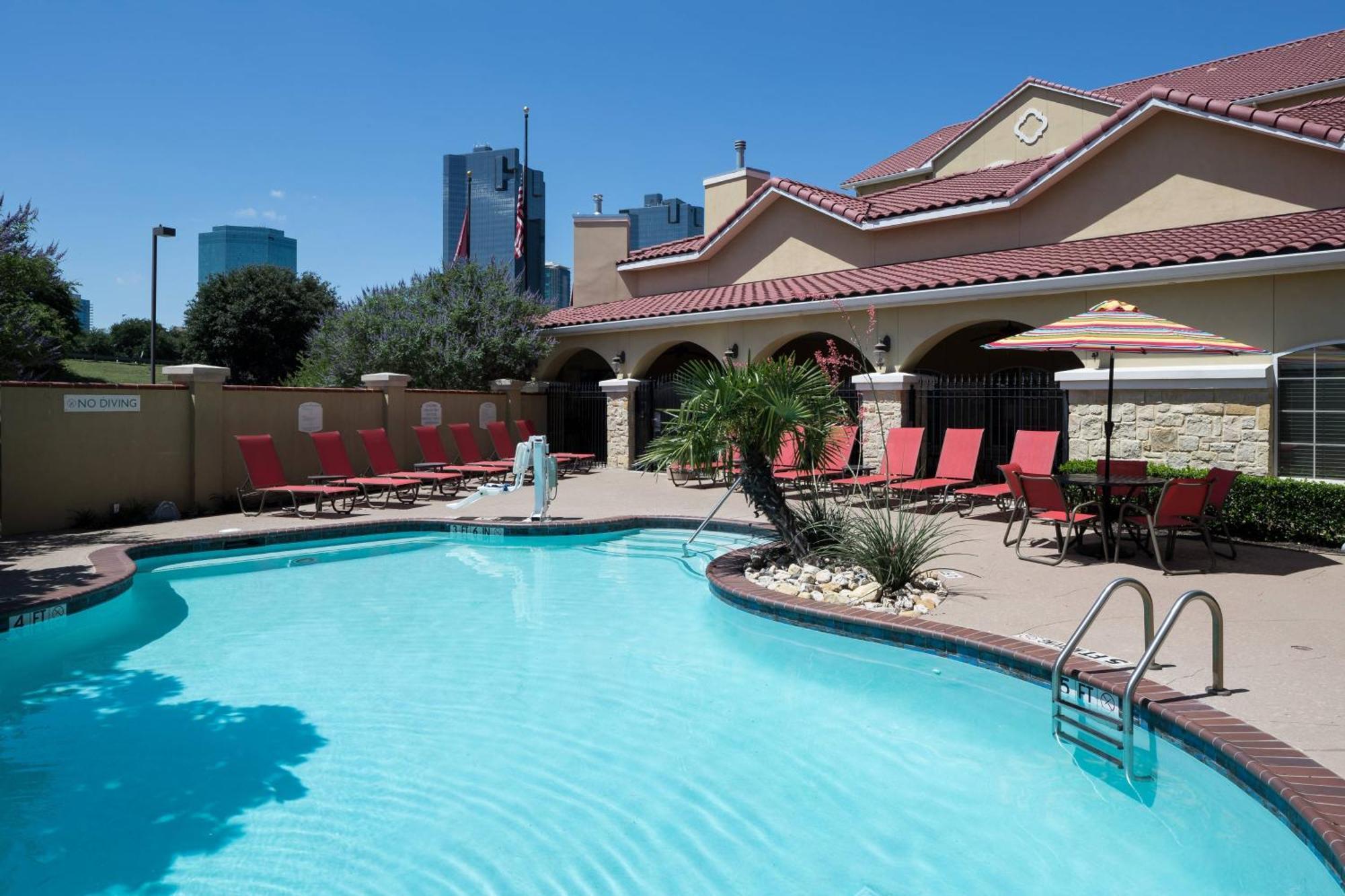 Towneplace Suites Fort Worth Downtown Exterior photo