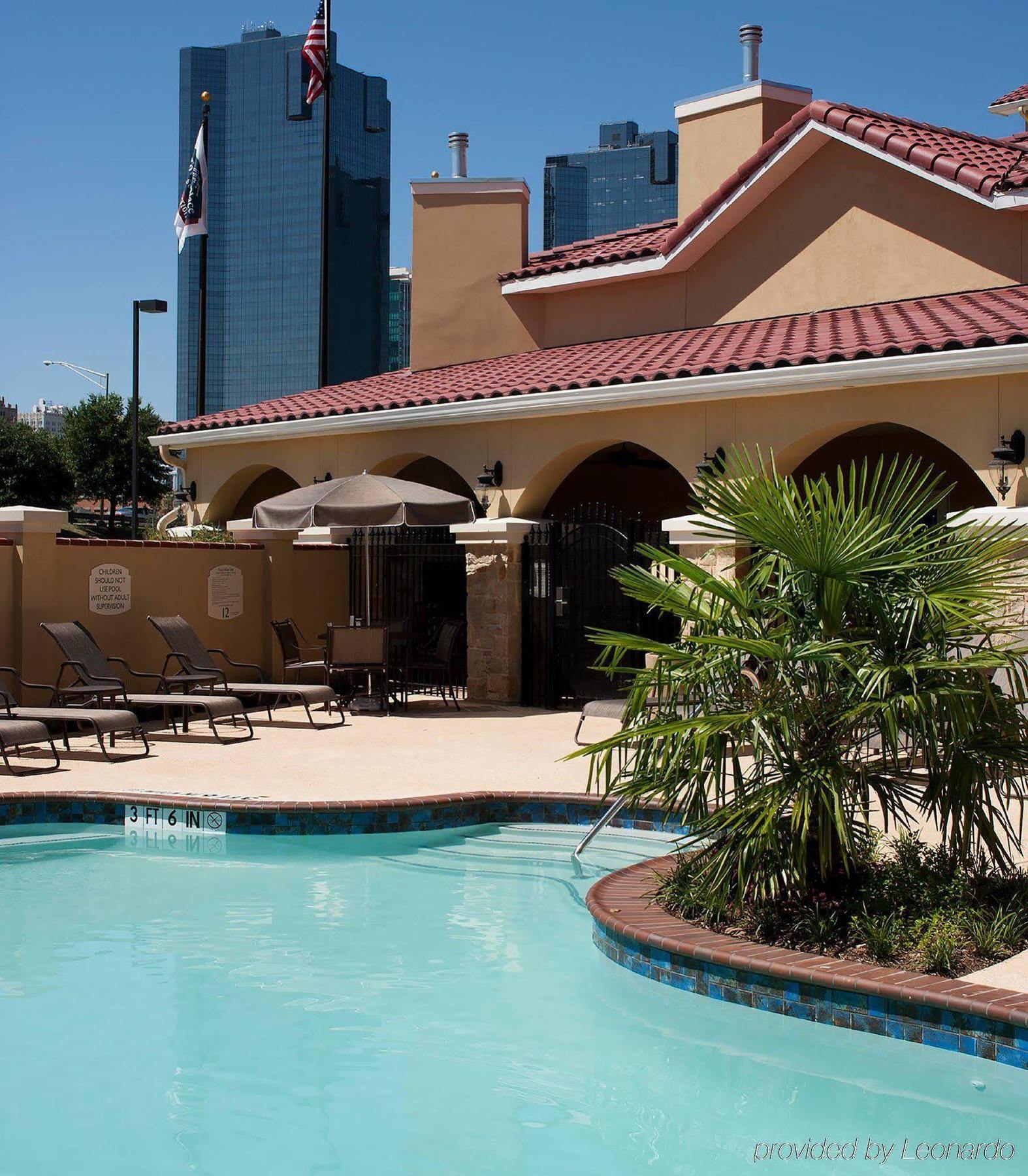 Towneplace Suites Fort Worth Downtown Exterior photo